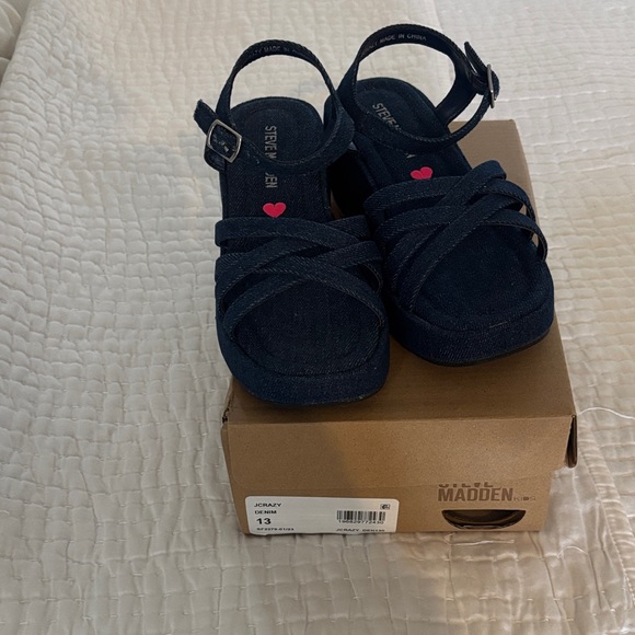Steve Madden Kids' Navy Blue Strappy Sandals - Picture 1 of 5